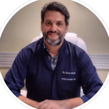 Dr Daniel Abrahão
